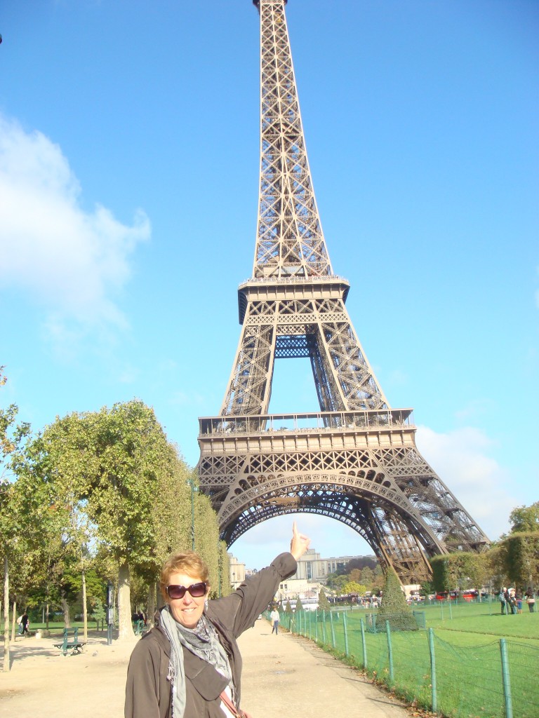 Pam discovers the Eiffel Tower, Paris.  2011