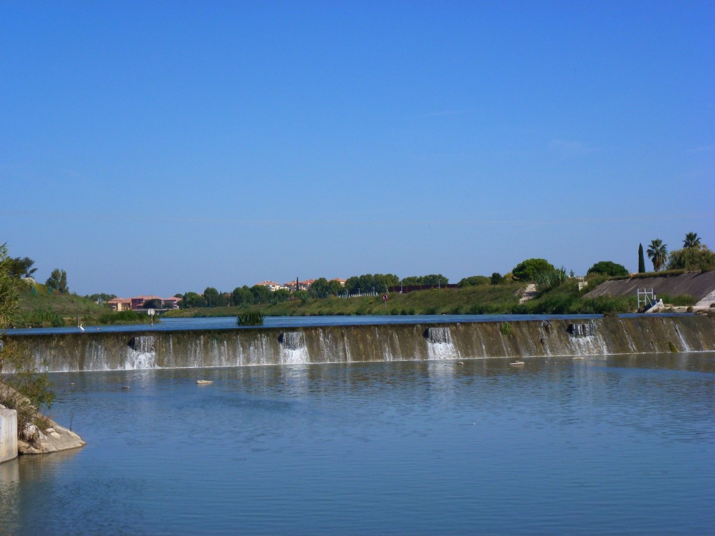 The weir at Lattes looked a challenge until we found the lock to get around it. France.  2014