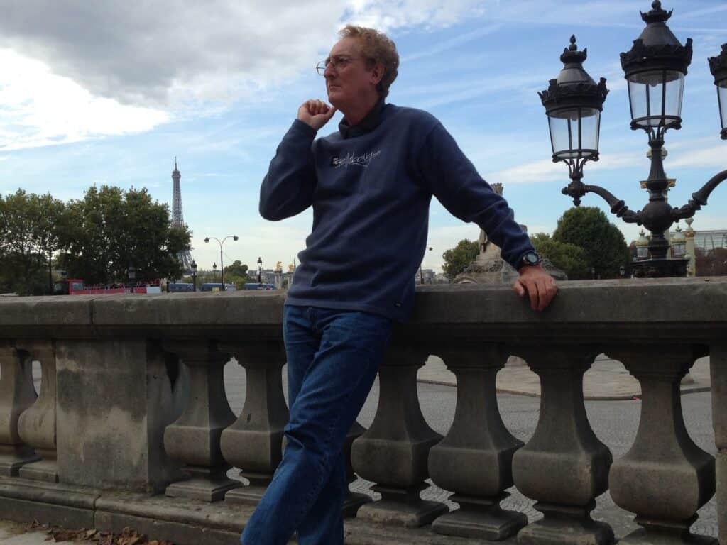 Rodney loitering in Paris