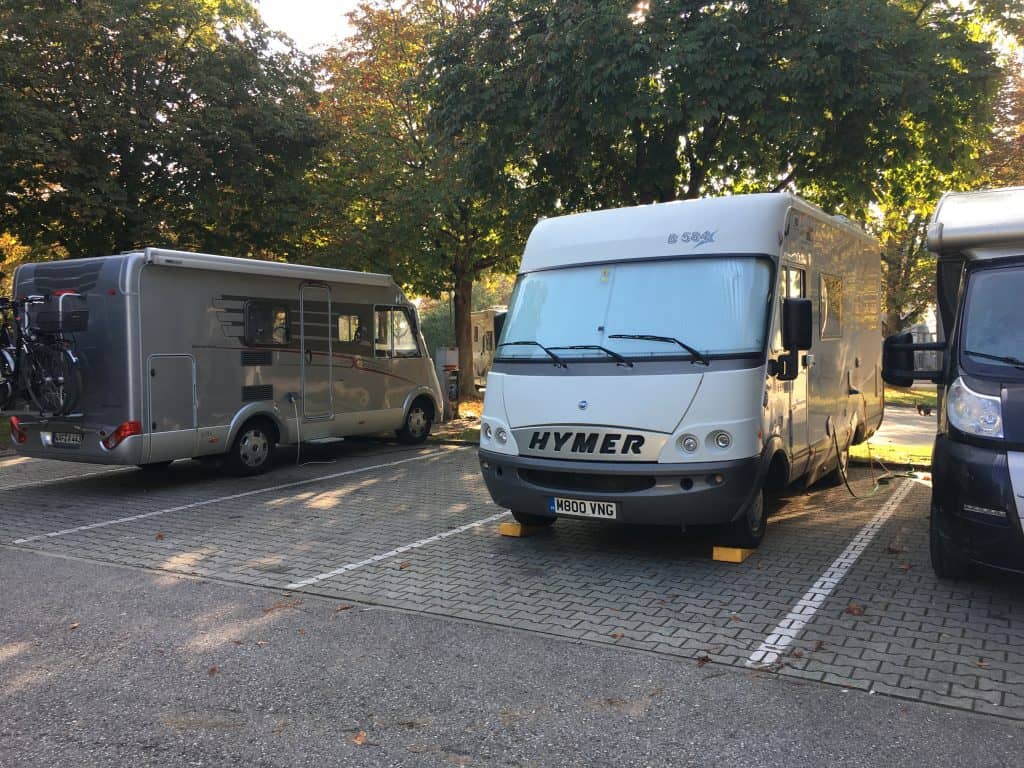 Our shady little stellplatz in Ingolstadt. €5 with power is a bargain. We recharge everything in sight and give the Hymer a vacuum as well.